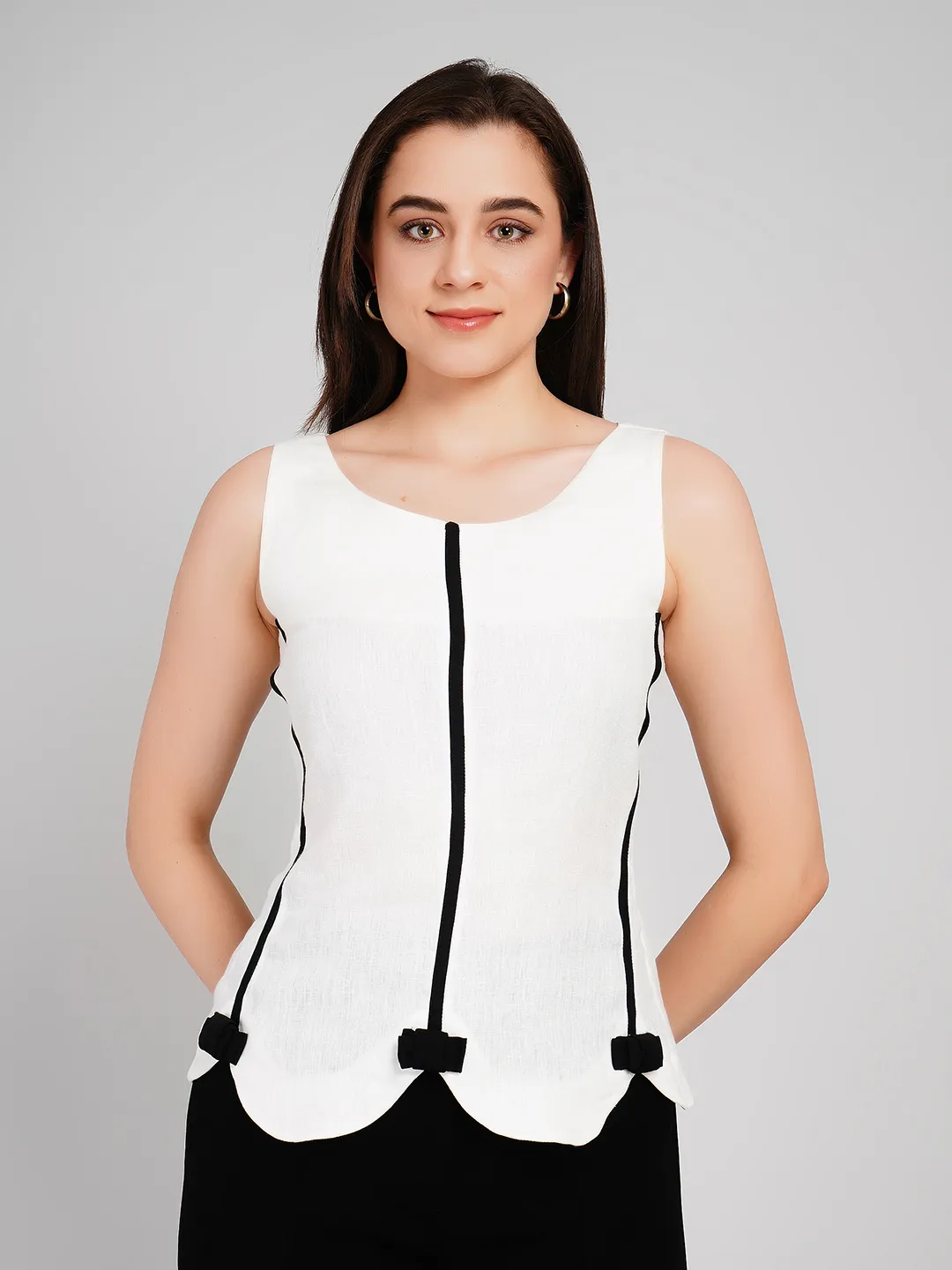 Women White & Black Sleeveless Top with Scalloped Hem and Bow Detail