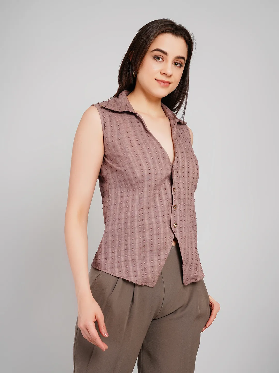 Women Mauve Dobby Printed Sleeveless Top with Asymmetric Hem