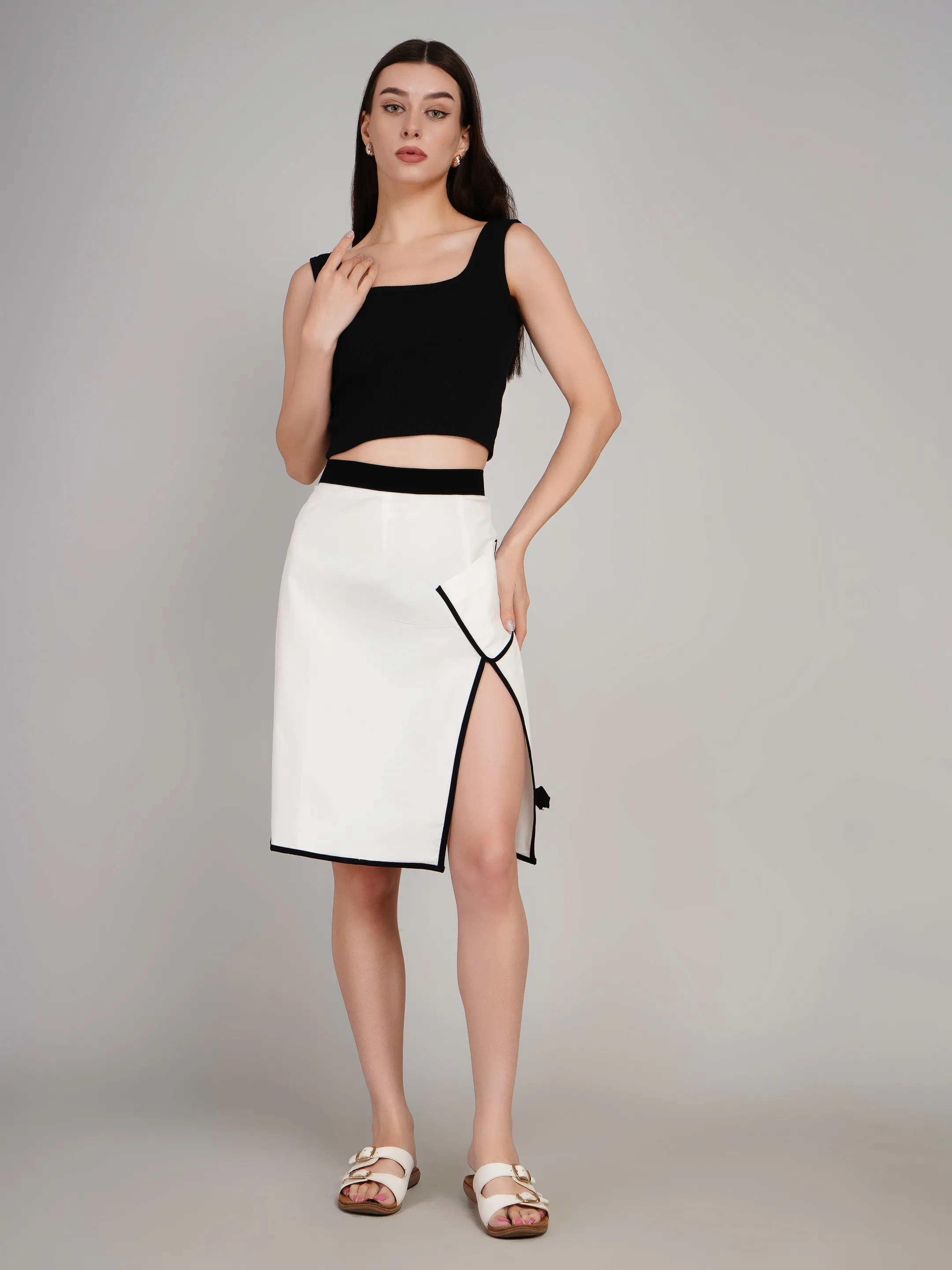 Women Off-White High-Rise Midi Skirt with Contrast Piping & Overlay