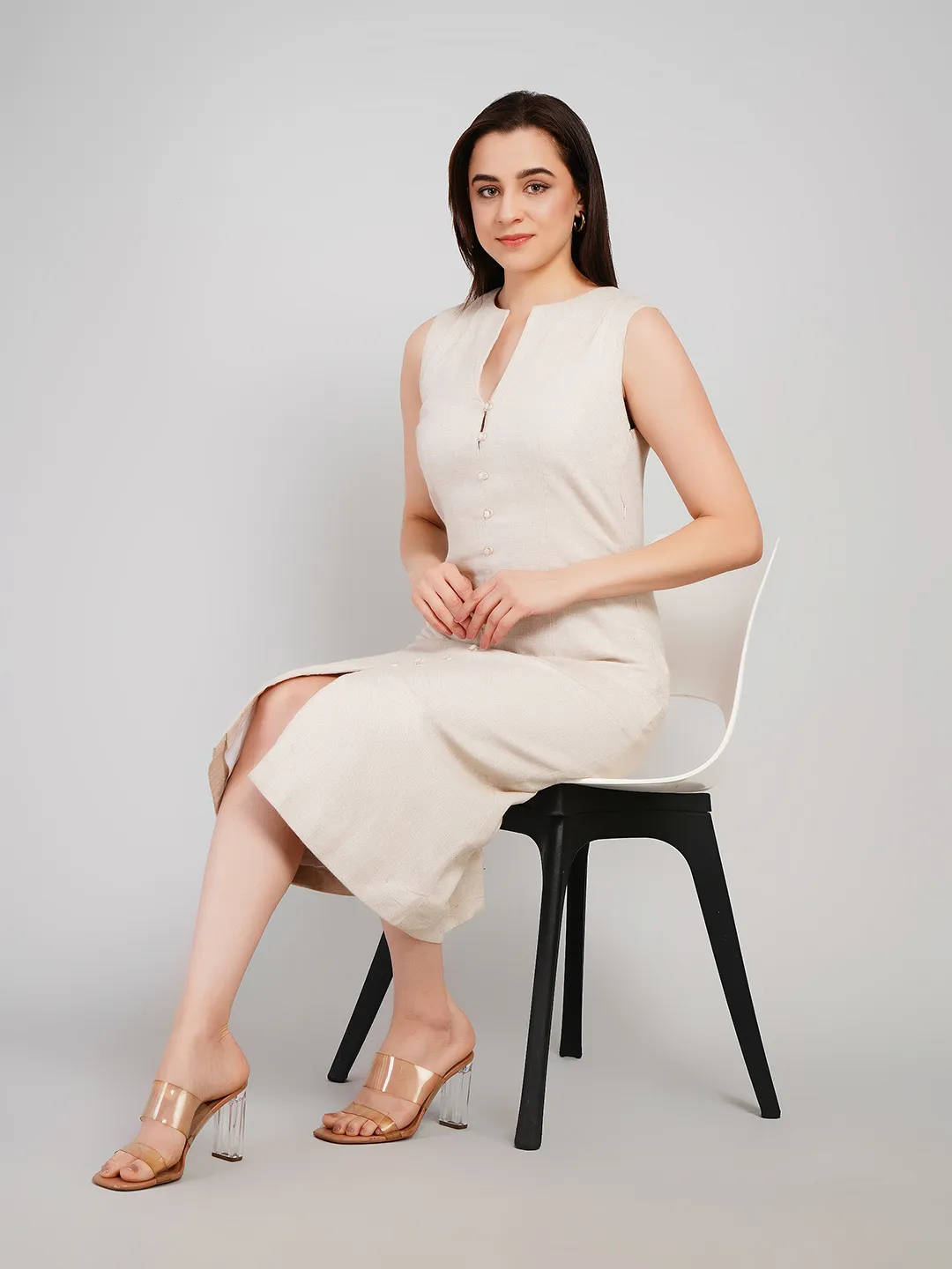 Women Cream Linen-Look Sleeveless Dress with Front Slit