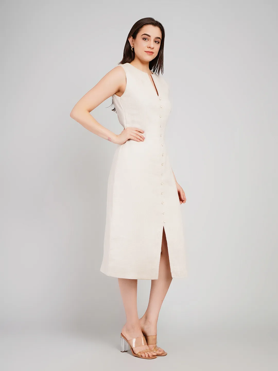 Women Cream Linen-Look Sleeveless Dress with Front Slit