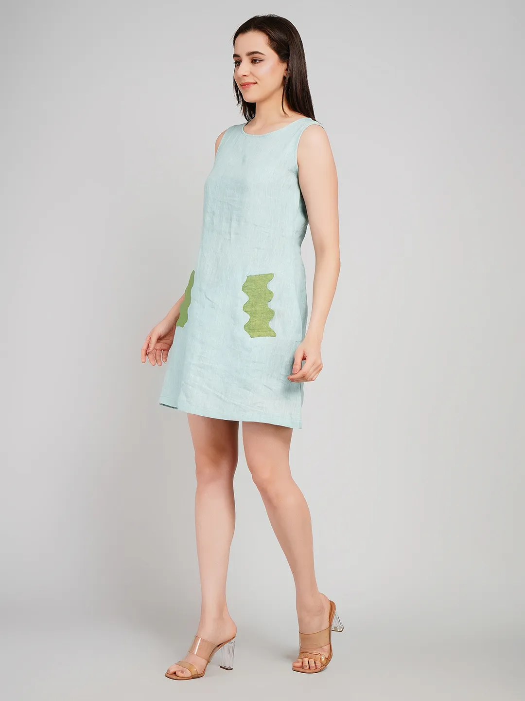 Women Blue & Green having Contrast Pockets linen dress.