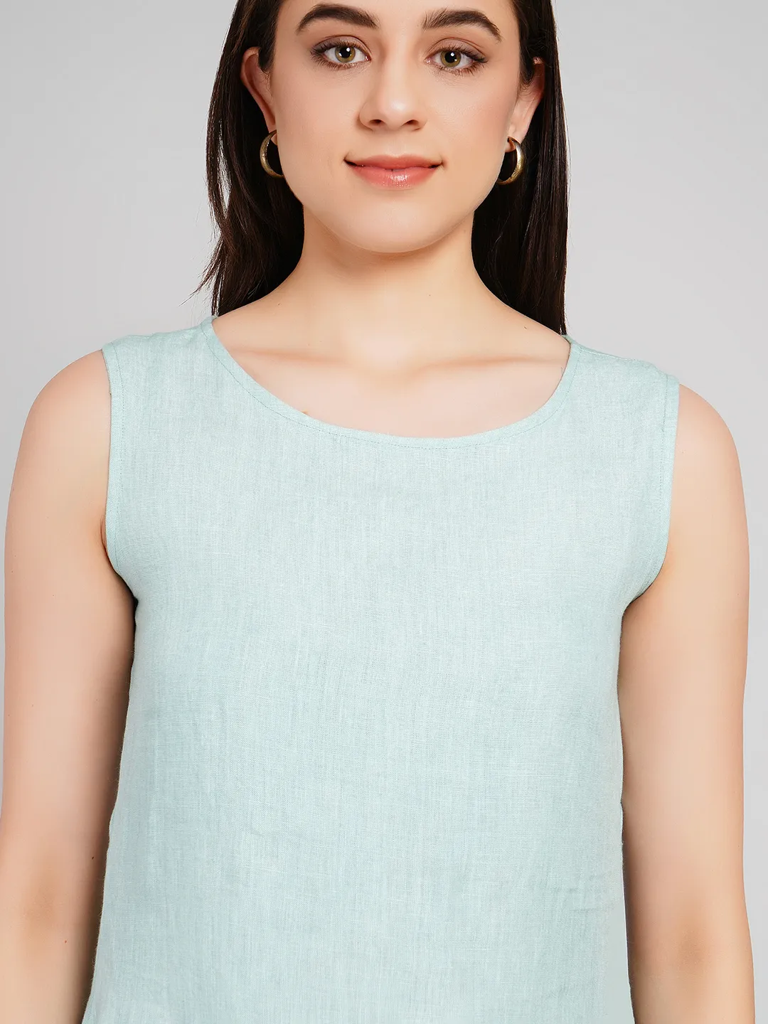 Women Blue & Green having Contrast Pockets linen dress.