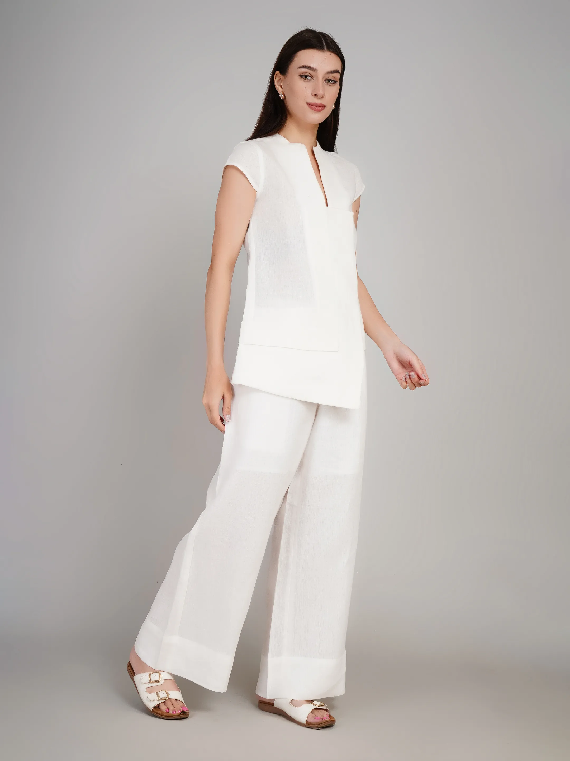 Women White Textured Co-Ord Set with Mandarin Collar & Wide-Leg Pants
