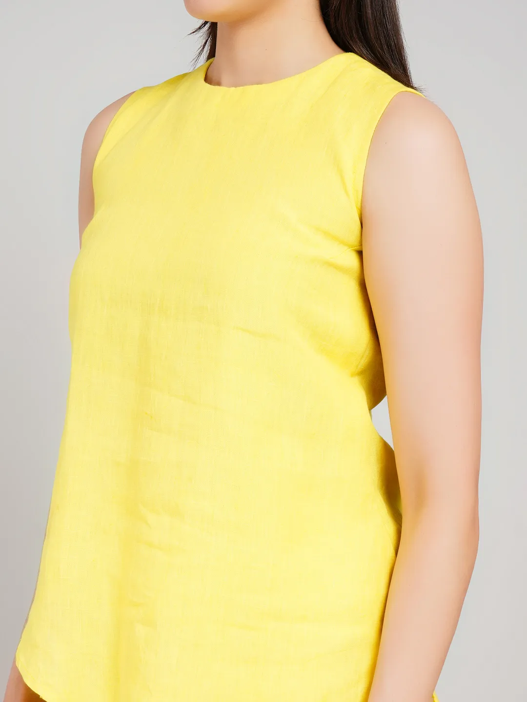 Women Lemon Yellow Solid 2-Piece Co-Ord Set with Piping Detail & Slit Pants